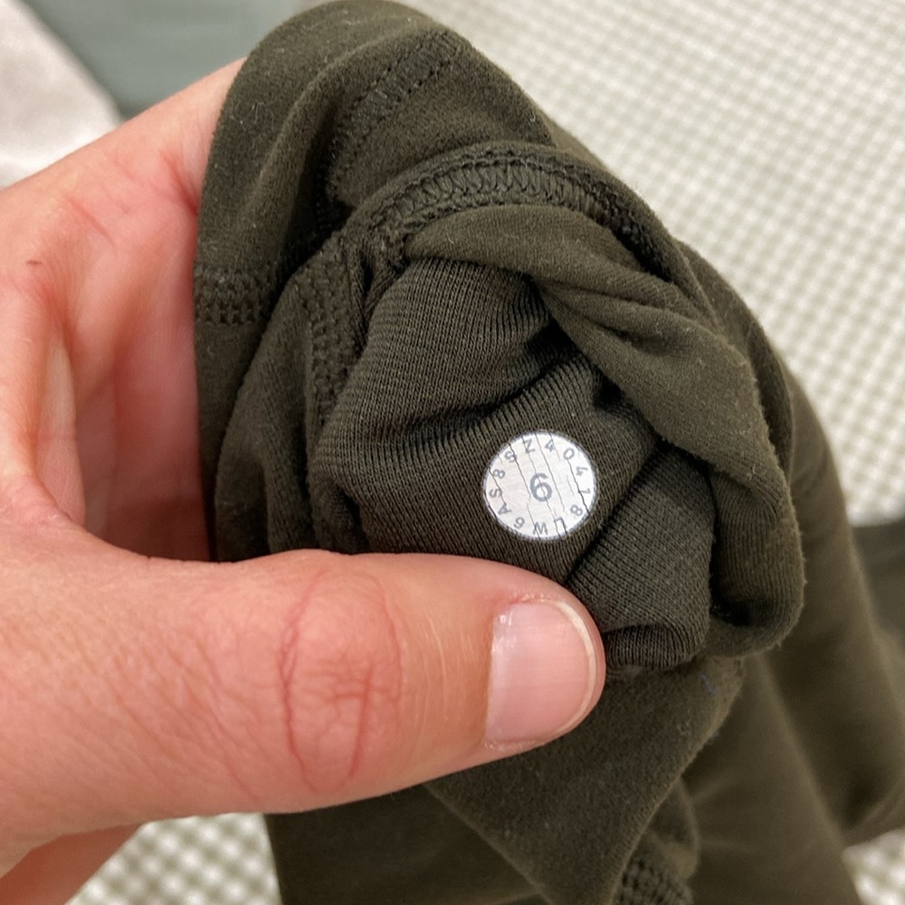 Lululemon Align Crop 21" - image 4